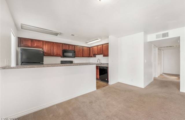 5300 Indian River Drive Gallery 4