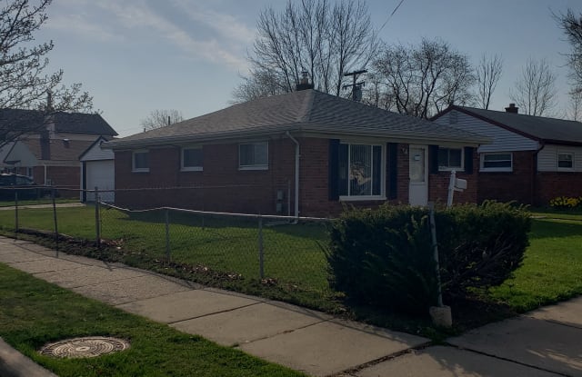 26576 Arlington St - 26576 Arlington Street, Roseville, MI 48066