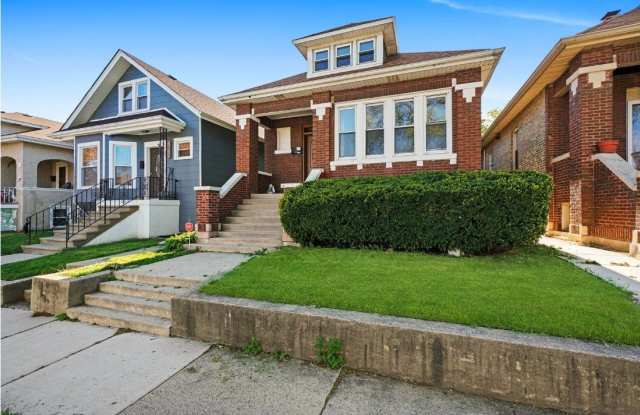 1532 Lombard Avenue Gallery 2