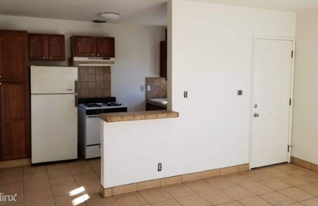 1240 N Mccadden Pl 6 Gallery 3