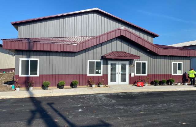 1116 East Main Street - 1116 E Main St, Griffith, IN 46319