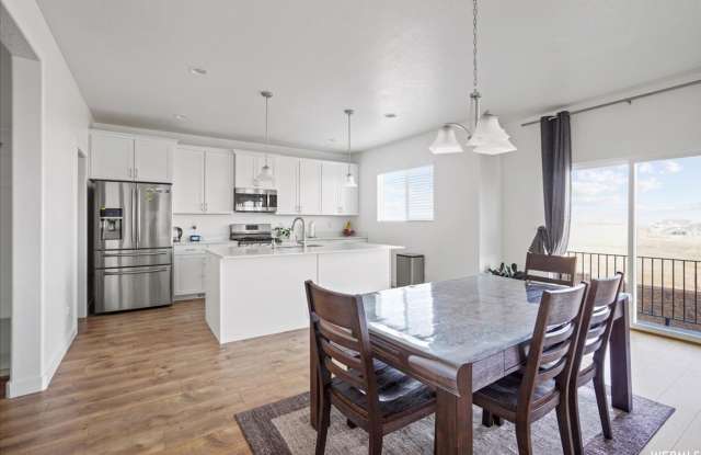 Gorgeous Home with unobstructed views in Herriman photos photos