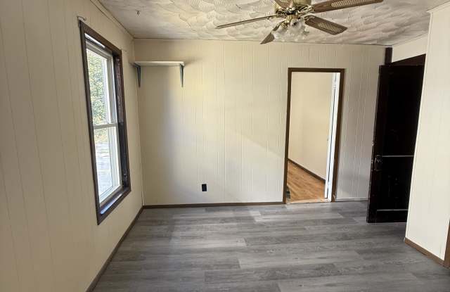 437 Willard Street - 2 Gallery 4