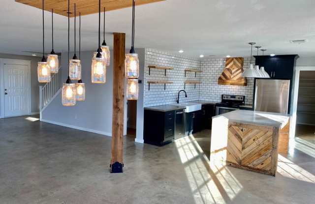 421 Boone Valley Drive Gallery 3