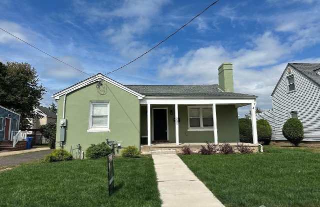 242 Grove Street - 242 Grove Street, Woodbridge, NJ 07095