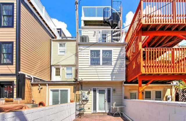 2531 Fleet Street - 2531 Fleet Street, Baltimore, MD 21224