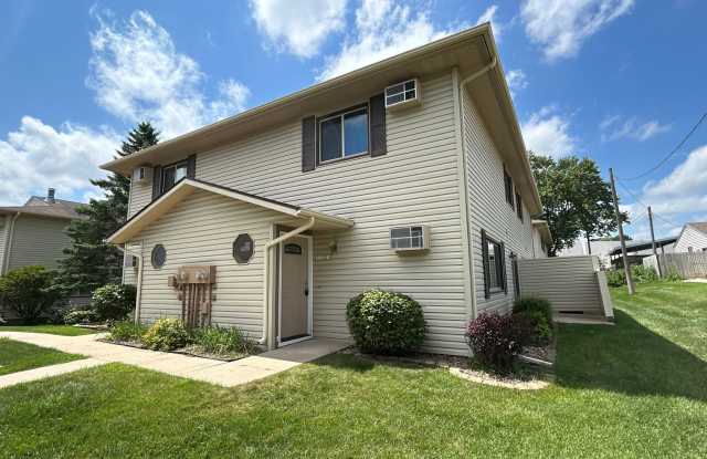 Now Available | 2 Bed, 1.5 Bath Townhome in NW Rochester — Garage Included photos photos