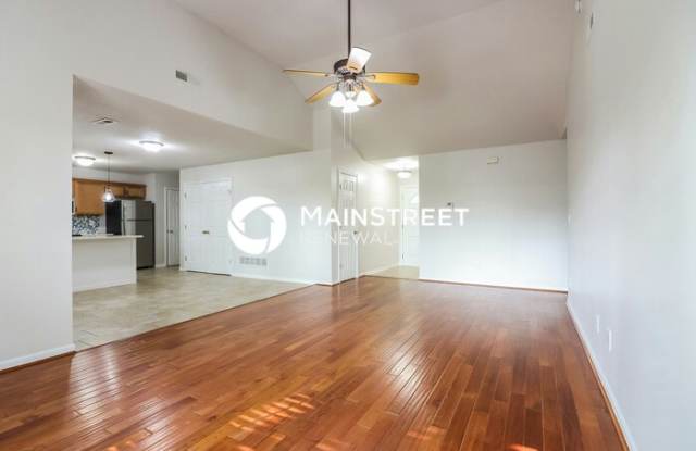 3702 Southeast Adams Drive Gallery 3