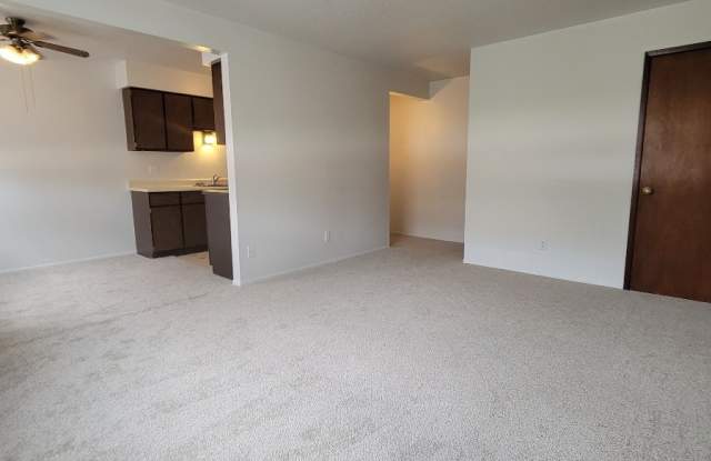 1327 Southwestern Dr - 1327 Southwestern Drive, Tecumseh, MI 49286