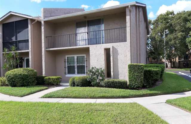 824 TOWN CIRCLE photos photos