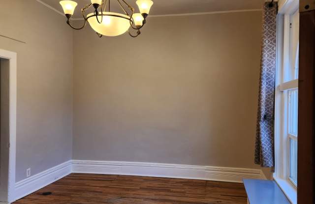 1639 North Ogden Street - 2 Gallery 4