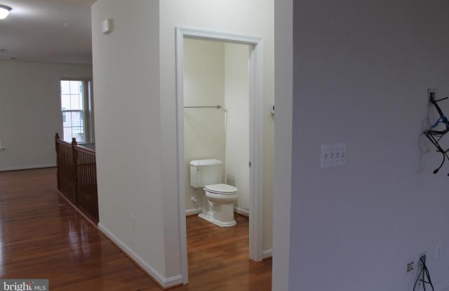43849 KINGSTON STATION TERRACE Gallery 3