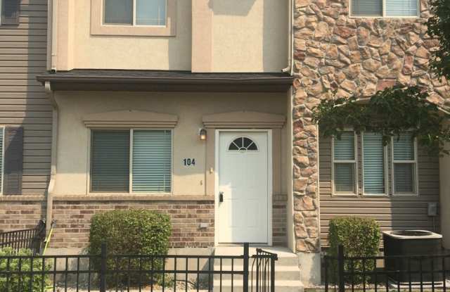 1507 N 540 W #104 photos photos