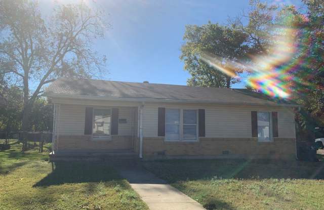 3 Bedroom 1 Bath Home - 3332 Fadal Avenue, Waco, TX 76708