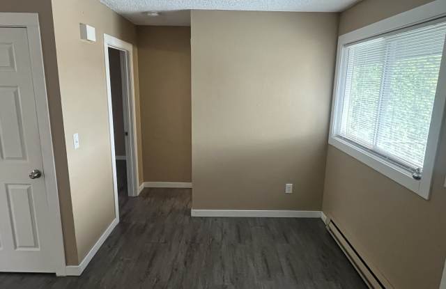 179 Glenwood Drive Gallery 2