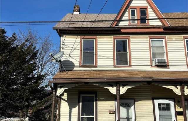 122 E Church Street - 122 East Church Street, Slatington, PA 18080 122 E Church Street - 122 East Church Street, Slatington, PA 18080