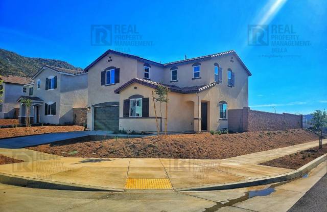 Spacious Corner Lot Home in Desirable Winchester Community – 3 Bed + Office + Large Backyard! photos photos