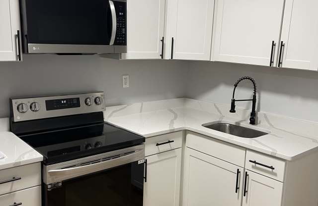 21 Whiting St - 21 Whiting Street, Lynn, MA 01902