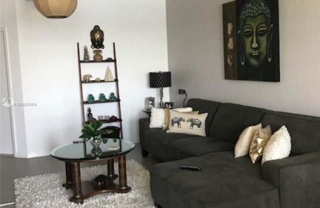 1075 NW 33rd Mnr Gallery 4