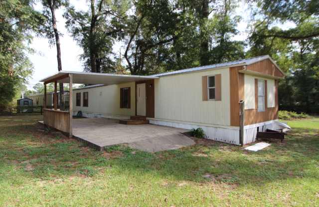Newly Renovated 3-Bedroom Mobile Home in Tallahassee Available Now photos photos