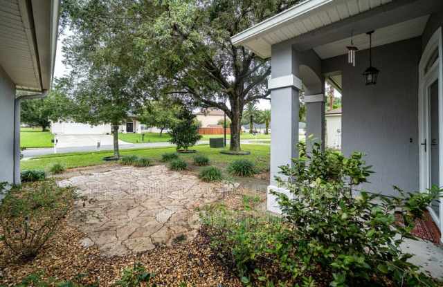 2207 Gardenmoss Drive Gallery 3