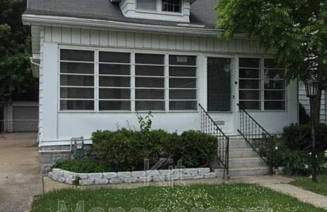4431 Commonwealth Ave. photos photos