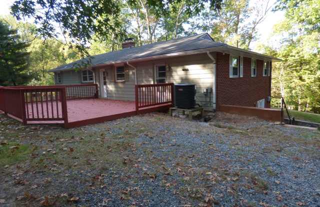 14421 QUINCE ORCHARD ROAD Gallery 2