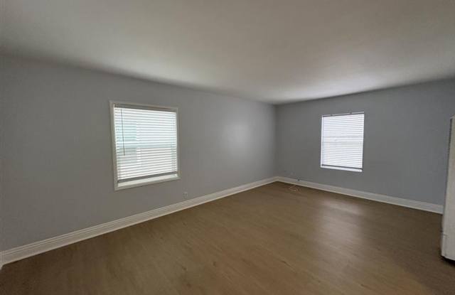 201-209 E 12th St Apts photos photos 201-209 E 12th St Apts photos photos