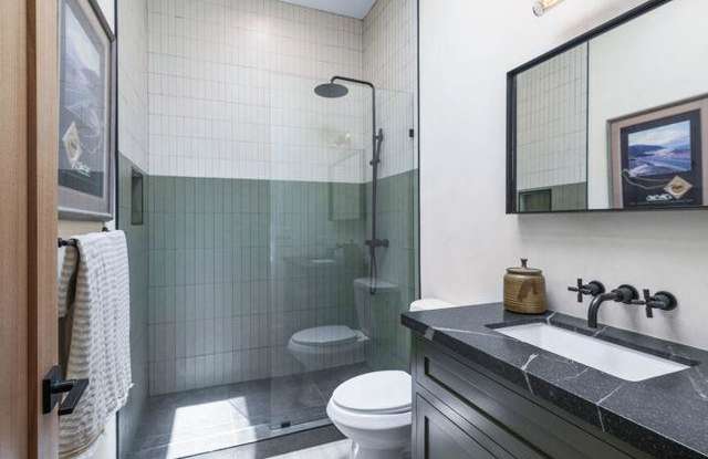 2310 Vasanta Way photos photos