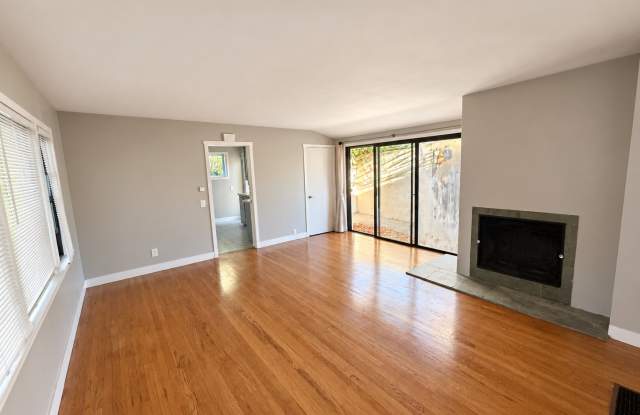 2103 Johnson Avenue Gallery 3