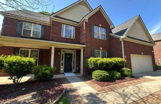 MOVE IN SPECIAL - HALF OFF FIRST MONTHS RENT Gallery 3