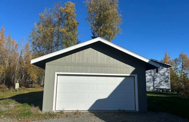 Beautifully updated modern home with detached garage! Gallery 3