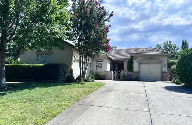 Incredible Four Bedroom Two Bathroom Home in Serrano Village photos photos
