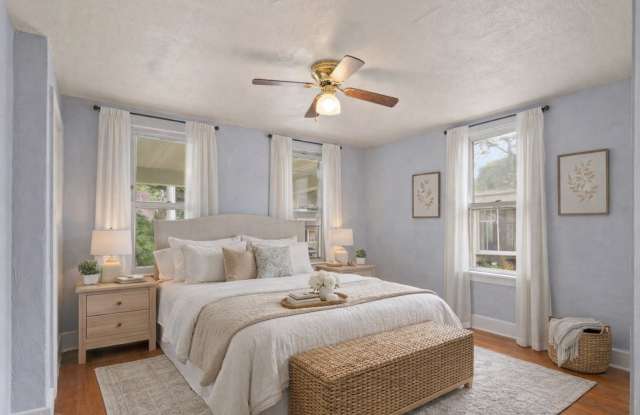 930 E Dayton St photos photos