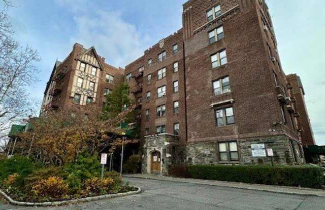 7 Sherwood Terrace - 7 Sherwood Terrace, Yonkers, NY 10704