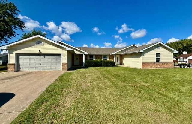 1081 Saint Matthew Avenue - 1081 Saint Matthew Avenue, O'Fallon, MO 63366