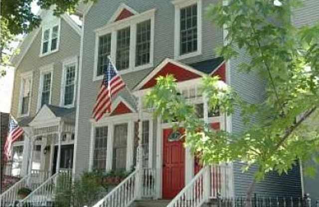 1337 W Barry Ave Apt 2R photos photos