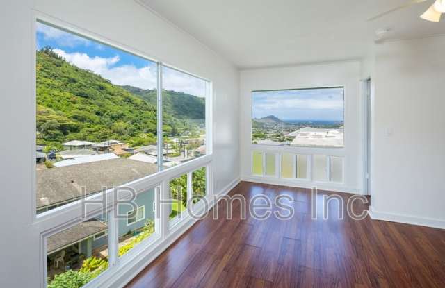 2601 Myrtle Street Back Unit Gallery 1