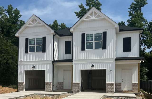 Move in Special* $500 Gift Card* 3 Bedroom/2.5 Bath/Loft/1 Car Garage Townhome photos photos