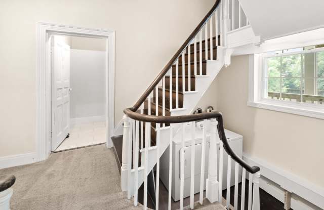308 W Main St photos photos
