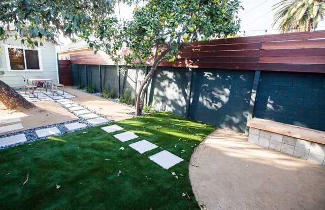 Beautiful 3 bedroom 2 bath - 4904 South Van Ness Avenue, Los Angeles, CA 90062
