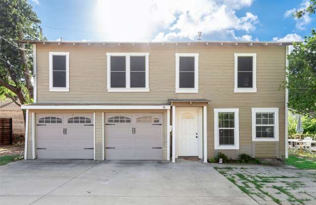 1709 Clover Lane Gallery 3