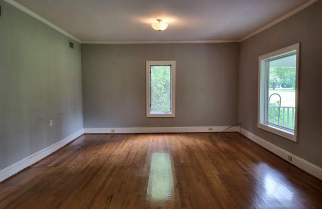 Farm house in Mt Holly Gallery 4