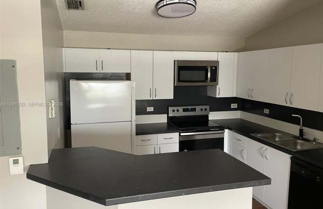 3650 N 56th Ave photos photos