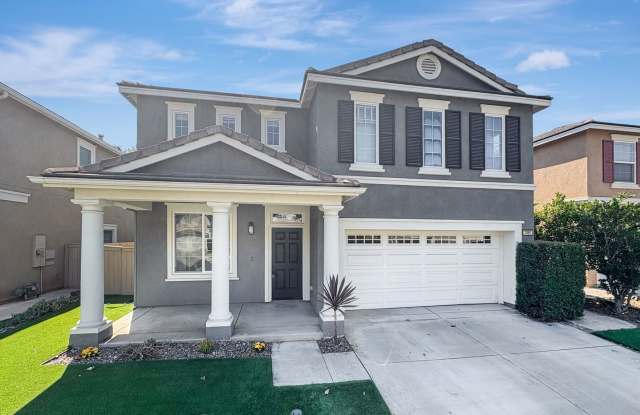 Stunning 4B/2.5BA House in Vista! photos photos