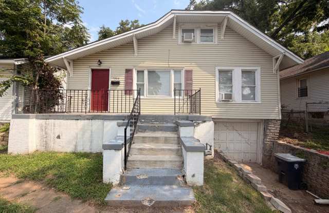 3-Bedroom, 1 Bath Single Family for Rent in Kansas City, MO |  Modern Kitchen | Great Yard Gallery 1