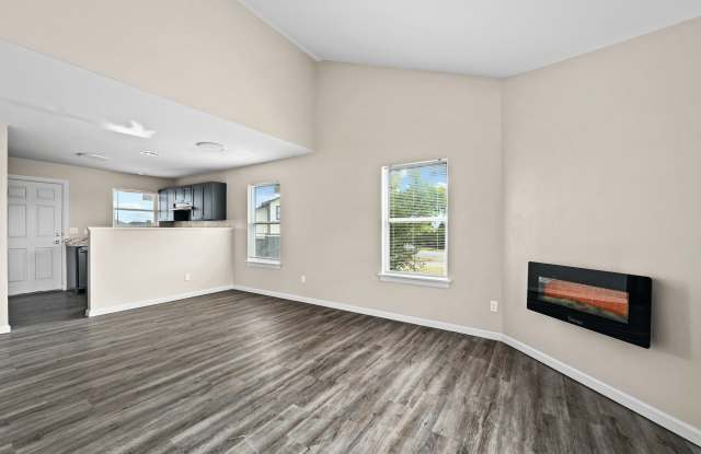 Diamond Ridge Townhomes Gallery 4