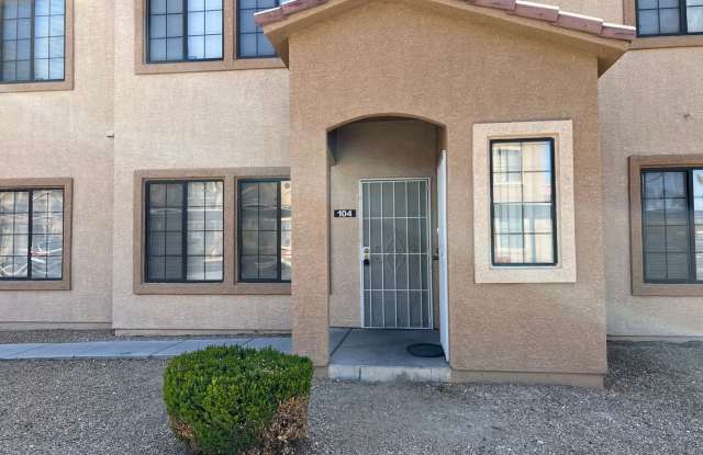 GREAT TWO BEDROOM, TWO BATH UNIT! photos photos
