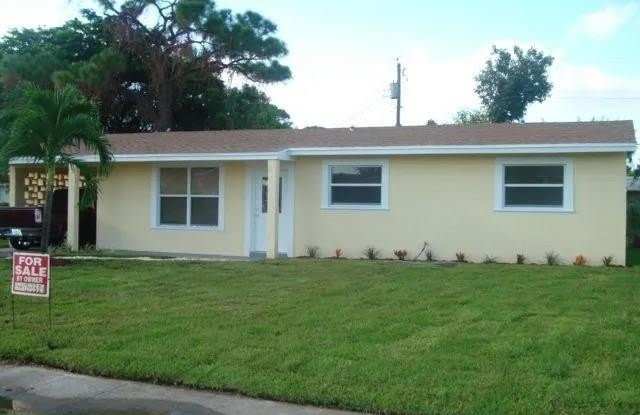 3611 NW 6th Place photos photos 3611 NW 6th Place photos photos