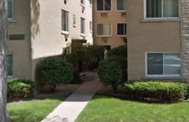 Charming 2BR Condo in Oak Park - 408 Wisconsin Avenue, Oak Park, IL 60302